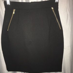 High wasted black skirt gold zippers